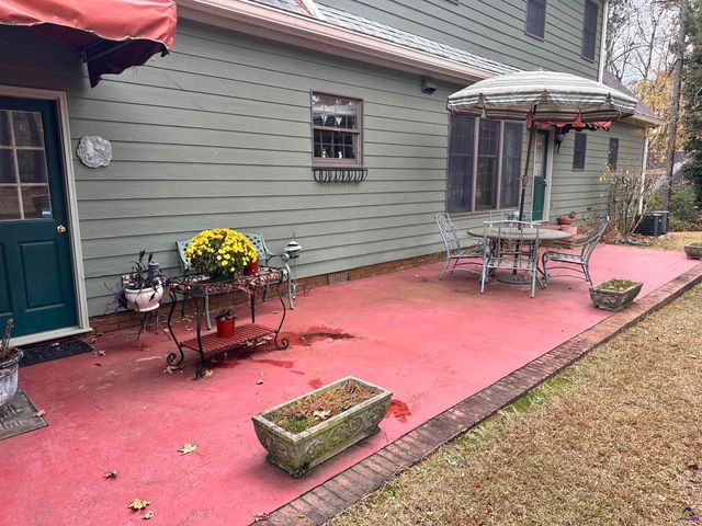 214 River North Circle, Macon, GA 31211