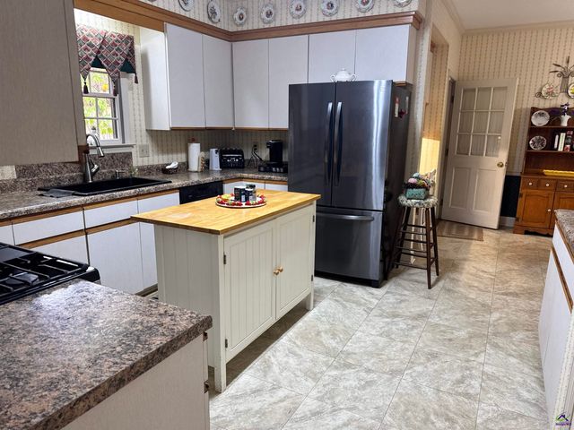 214 River North Circle, Macon, GA 31211