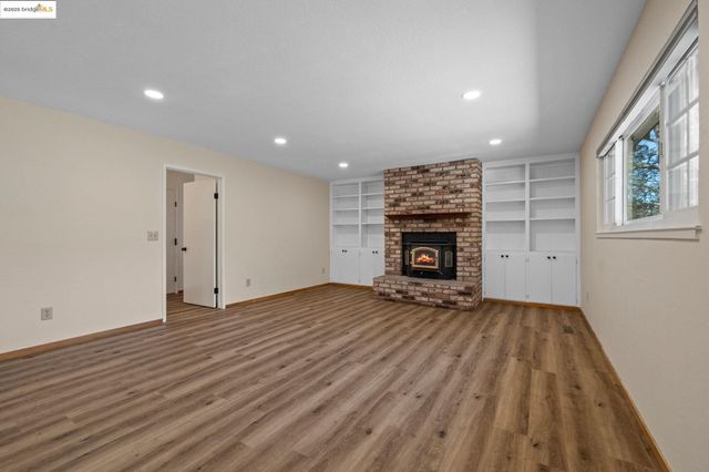 18191 Via Serena, Sonora, CA 95370