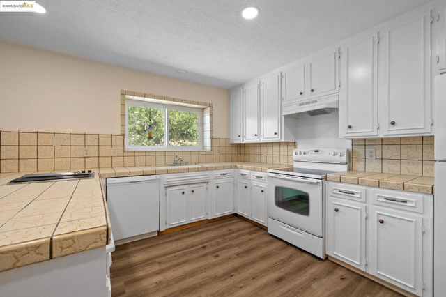 18191 Via Serena, Sonora, CA 95370