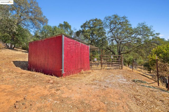 18191 Via Serena, Sonora, CA 95370