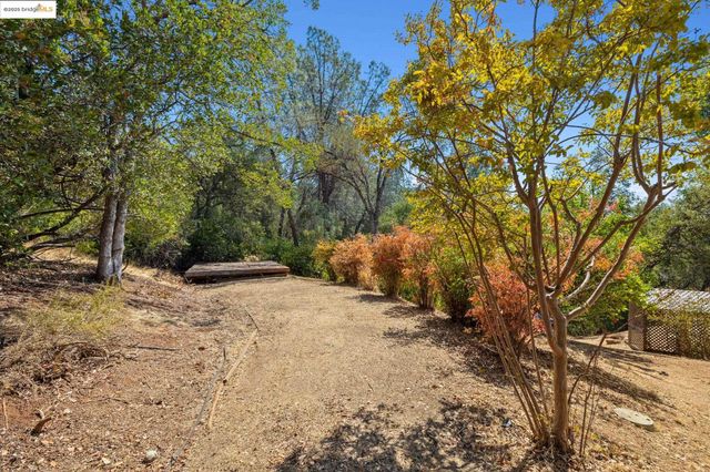 18191 Via Serena, Sonora, CA 95370