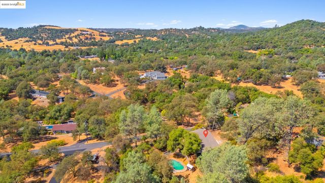 18191 Via Serena, Sonora, CA 95370