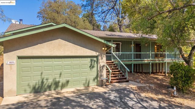 18191 Via Serena, Sonora, CA 95370