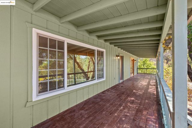 18191 Via Serena, Sonora, CA 95370