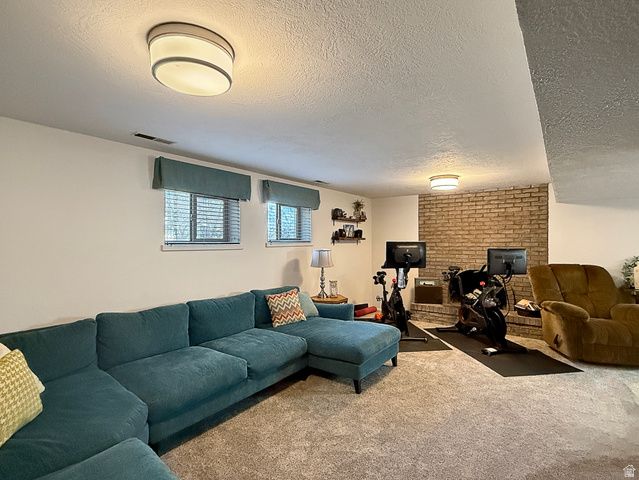 3251 N 1050 E, North Ogden, UT 84414