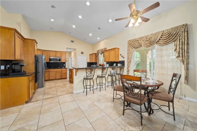 241 W Quail Drive, Palmdale, CA 93551