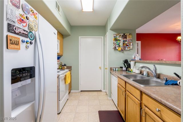 7255 West Sunset Road 2030, Las Vegas, NV 89113