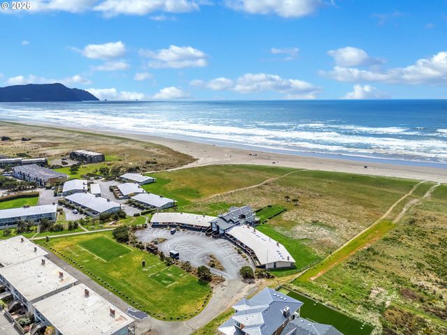 101 13TH St 211, Gearhart, OR 97138