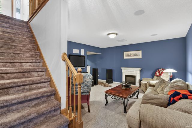 221 Ballenshire Lane, Kendallville, IN 46755
