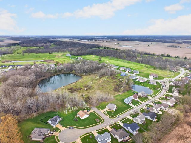 221 Ballenshire Lane, Kendallville, IN 46755