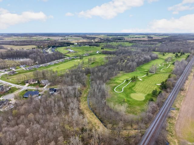 221 Ballenshire Lane, Kendallville, IN 46755