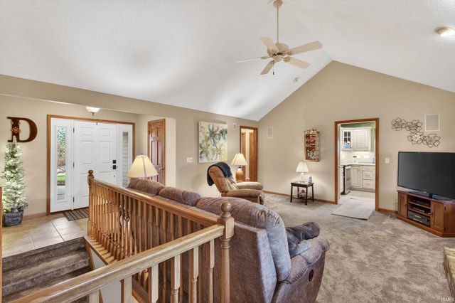 221 Ballenshire Lane, Kendallville, IN 46755
