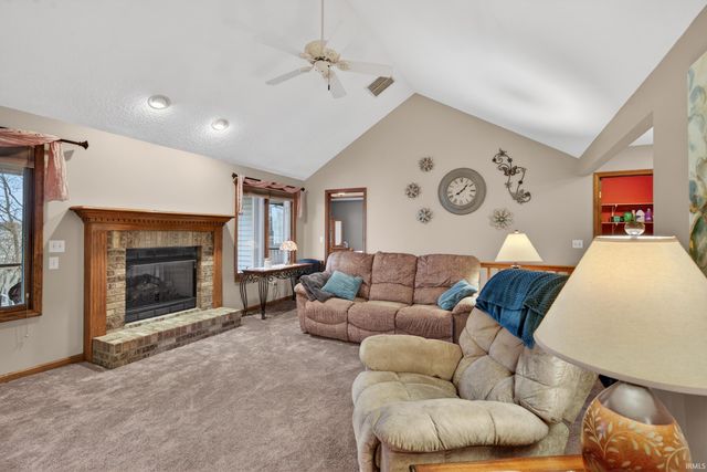 221 Ballenshire Lane, Kendallville, IN 46755