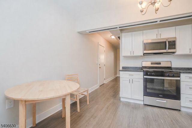 803 Avenue A, Bayonne City, NJ 07002