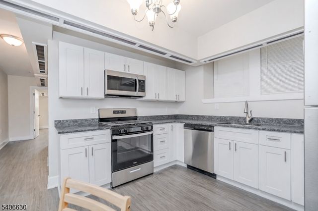 803 Avenue A, Bayonne City, NJ 07002