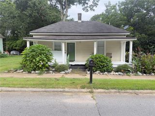 447 N 9th Street, Griffin, GA 30223