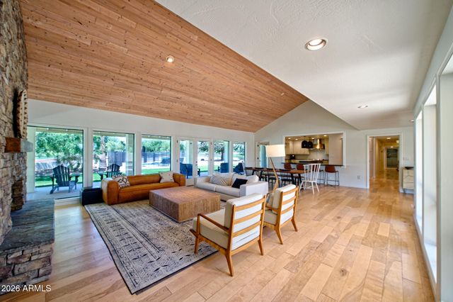1002 E ACACIA Circle, Litchfield Park, AZ 85340
