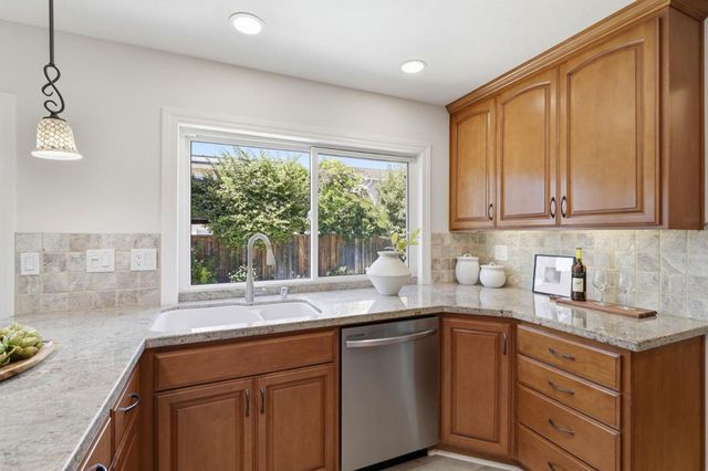 127 Park Watson Place, San Jose, CA 95136