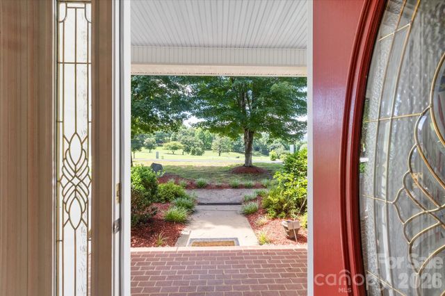 192 Lake Club Drive, Nebo, NC 28761