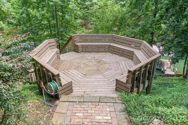192 Lake Club Drive, Nebo, NC 28761