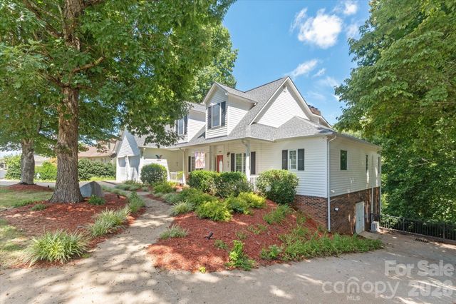 192 Lake Club Drive, Nebo, NC 28761