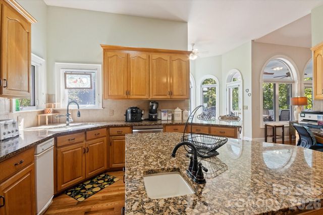 192 Lake Club Drive, Nebo, NC 28761