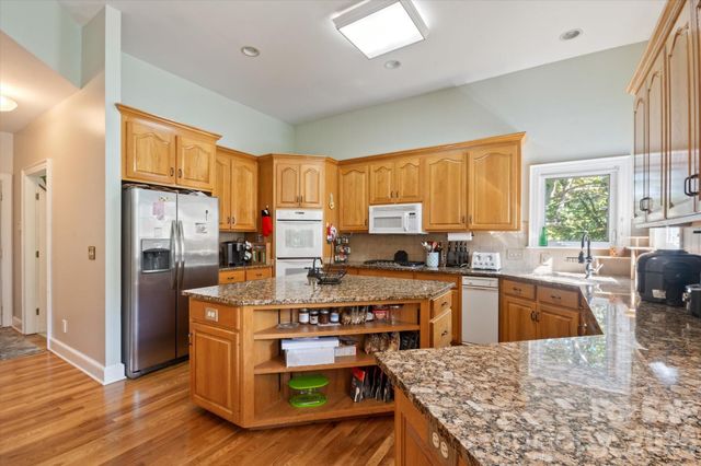 192 Lake Club Drive, Nebo, NC 28761