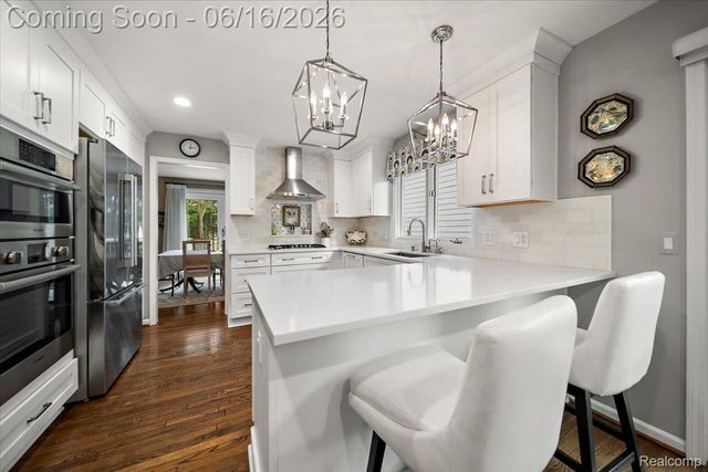 2486 Thistle Pointe, Bloomfield Hills, MI 48304
