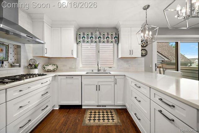 2486 Thistle Pointe, Bloomfield Hills, MI 48304