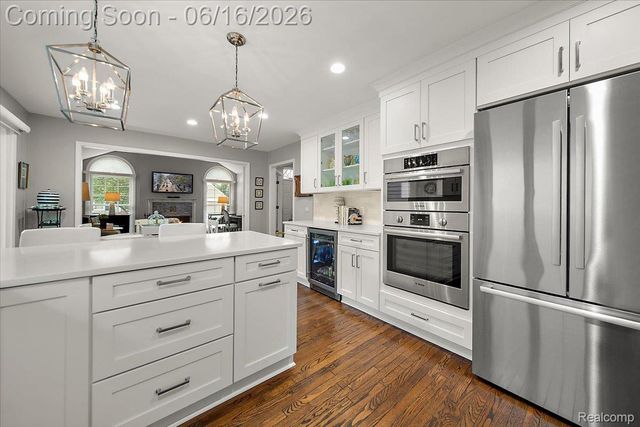 2486 Thistle Pointe, Bloomfield Hills, MI 48304