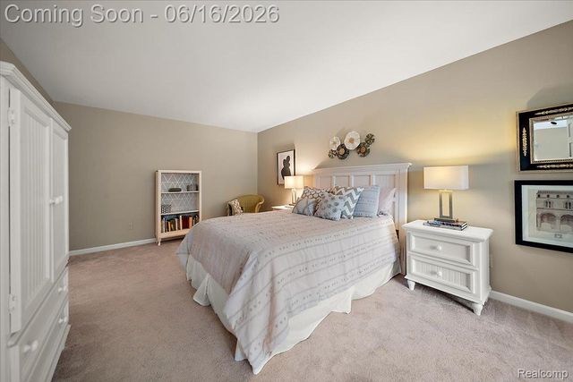 2486 Thistle Pointe, Bloomfield Hills, MI 48304