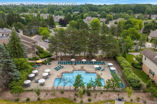 2486 Thistle Pointe, Bloomfield Hills, MI 48304