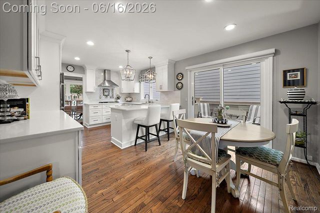 2486 Thistle Pointe, Bloomfield Hills, MI 48304