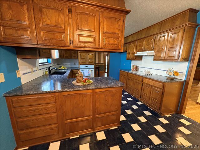 7731 S Joplin Avenue, Tulsa, OK 74136