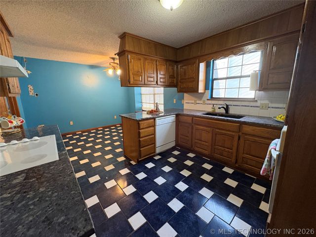 7731 S Joplin Avenue, Tulsa, OK 74136