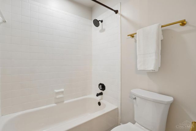 3533 Amberacres Drive, Cincinnati, OH 45237
