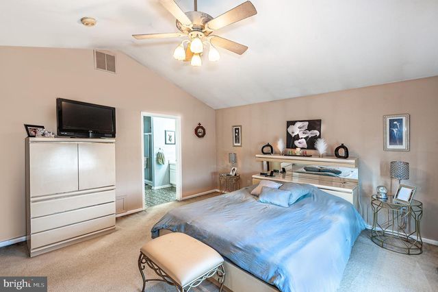 11 CIDER PRESS LN, Sewell, NJ 08080