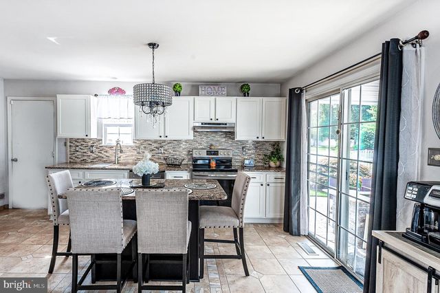 11 CIDER PRESS LN, Sewell, NJ 08080