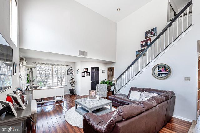 11 CIDER PRESS LN, Sewell, NJ 08080