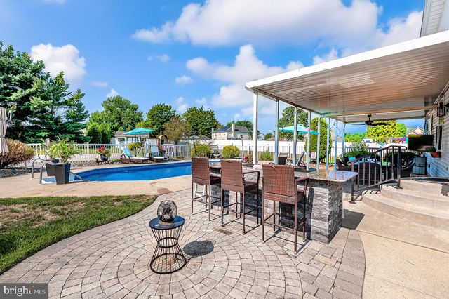 11 CIDER PRESS LN, Sewell, NJ 08080