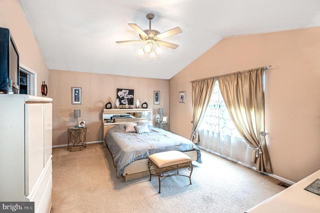 11 CIDER PRESS LN, Sewell, NJ 08080