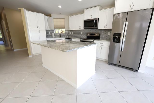 7654 Eastern Bluebird Drive, Port St. Lucie, Port St Lucie, FL 34952