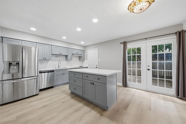 9261 Westwood Village Drive 51, Houston, TX 77036