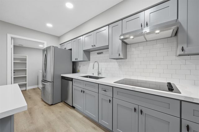 9261 Westwood Village Drive 51, Houston, TX 77036