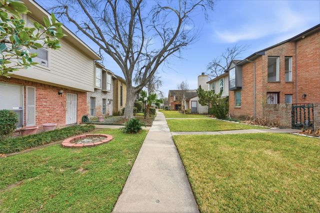 9261 Westwood Village Drive 51, Houston, TX 77036