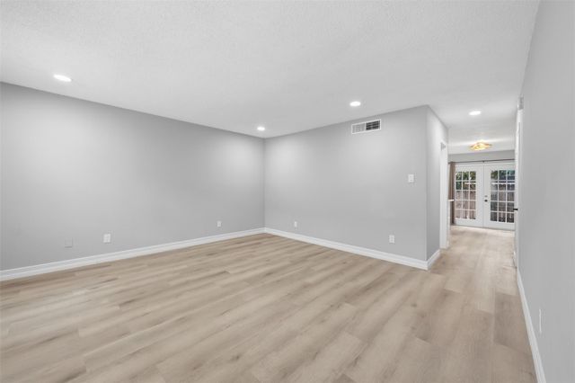 9261 Westwood Village Drive 51, Houston, TX 77036