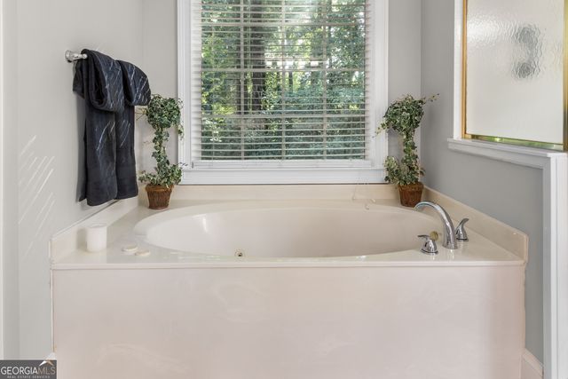 4926 Red Cliff Court, Powder Springs, GA 30127