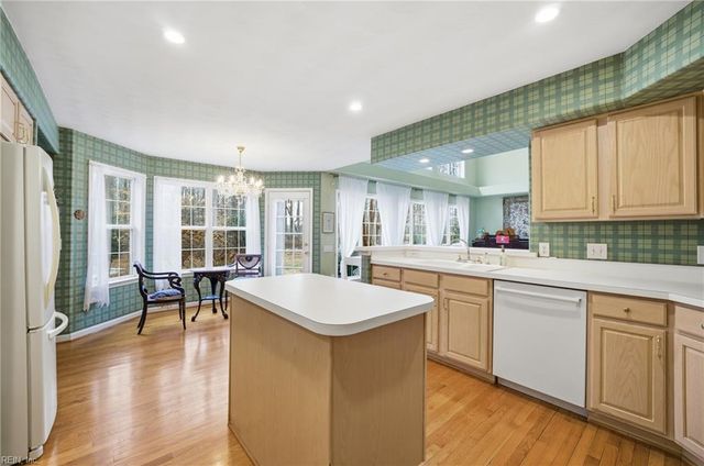 2736 Springhaven DR, Virginia Beach, VA 23456