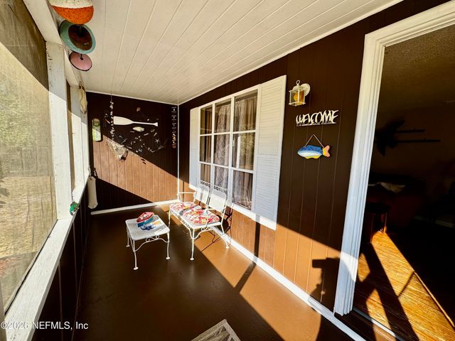 130 ADRIAN Avenue, Interlachen, FL 32148